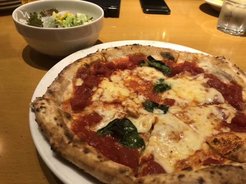 【ITALIAN QUATRO】コスパ最強すぎる本格ピザ！マルゲリータ¥550（税込）