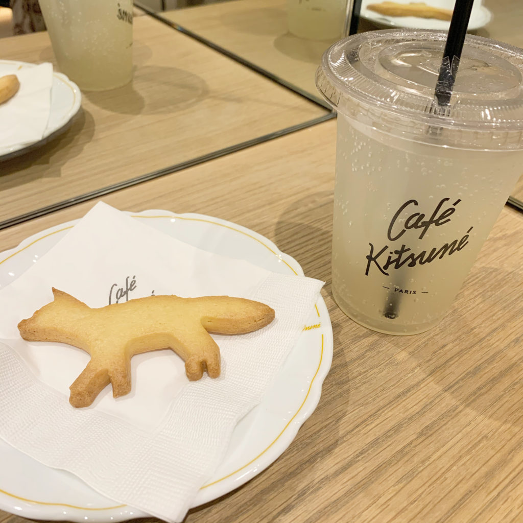 【CAFÉ KITSUNÉ】『新風館』で出会える Yuzu Lemonade & Cafe Kitsune Sable ¥1,030（税抜）